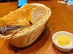 餐前包-Entrecôte 法国牛扒馆(保利·时光里店)