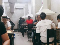 大堂-韩风烤牛肉冷面店