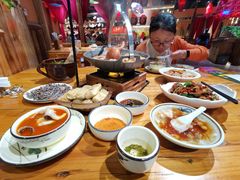 -老滇山寨•云南特色菜•地方菜•民族风情歌舞表演(金碧店)