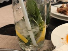 -东方红海鲜百汇(国际大厦店)