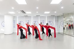 -深舞形体民族舞蹈工作室