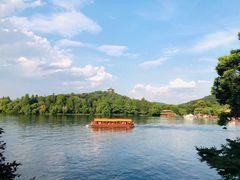 -苏堤停车场