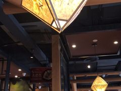 大堂-云海肴·汽锅鸡·云南菜(天山百盛优客店)