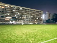 -燕子岗体育场