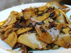 炒饵块-蔼若春.传承三十年云南菜(金碧公园店)
