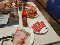-爱客得牛排海鲜烤肉·火锅自助(春熙路黑金好店)