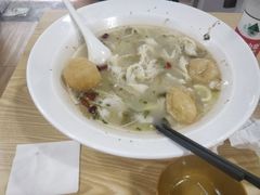 -乐达酸菜鱼面(山师东路店)