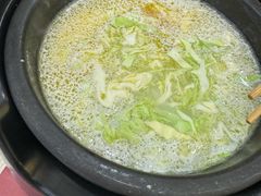 -花馬肆.云南过桥米线(汉神购物广场现场熬汤店)