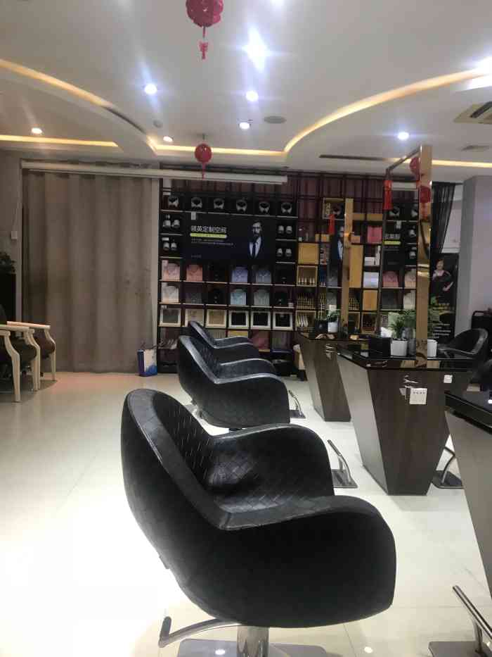 一木时尚造型(佳润广百店)