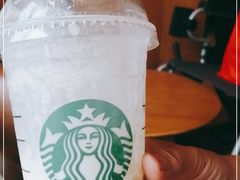 -星巴克臻选(莘庄仲盛店)