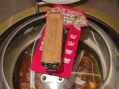 -锅飘飘·东北铁锅炖(雨花客厅店)