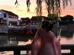 -一揽芳华汉服旗袍体验馆(拙政园店)