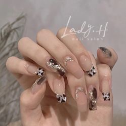 -IDO美甲美睫