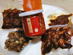 -鑫记婆婆兔·成都特产·兔头手撕兔(太古里店)
