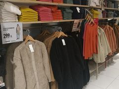 -优衣库(上海正大广场店)