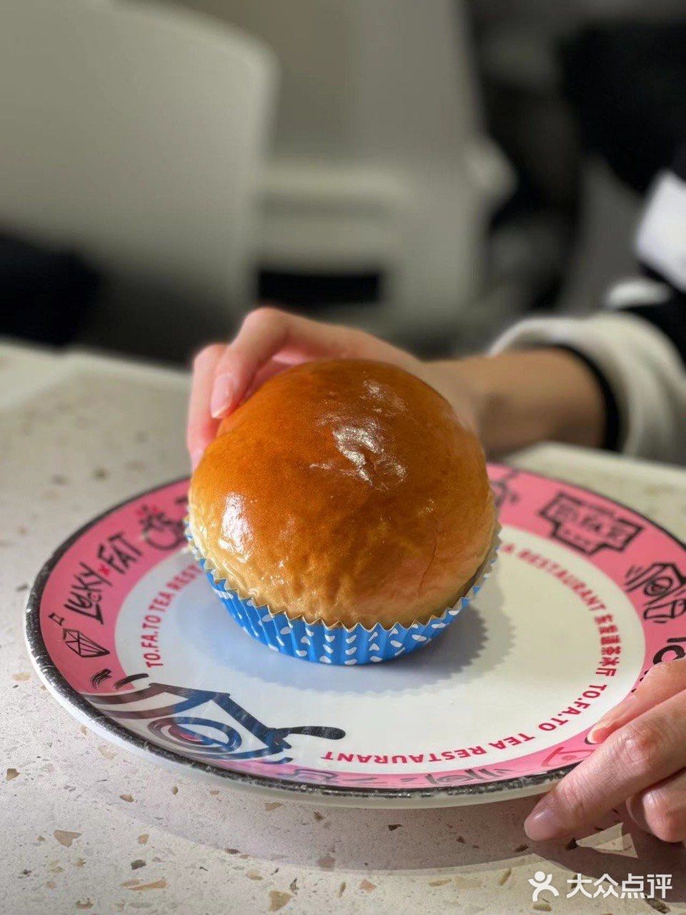 魔都探店｜茶餐厅的天花板出盲盒了，你绝对不能错过👍🏻👍🏻👍🏻 