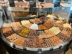 -Laderach 莱德拉(上海环贸iapm店)