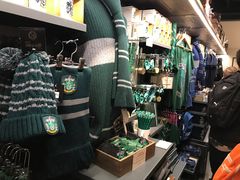-九又四分之三站台哈利波特商店