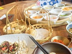 -包整·丝娃娃(甲秀楼景观店)