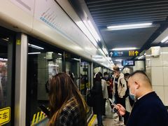 -陆家浜路(地铁站)