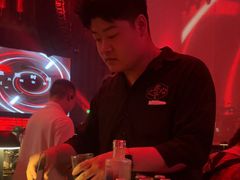 -赤红音乐现场(浦东金桥路店)