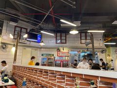 大堂-憨铁匠老火锅(龙岗万科里店)