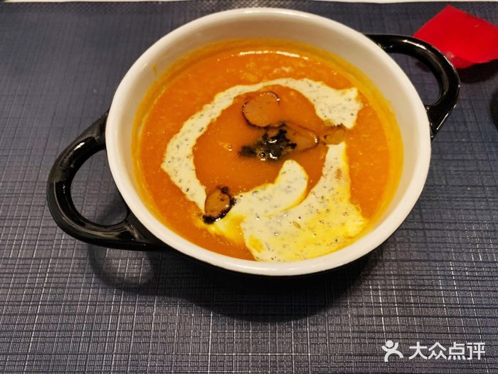Ponte 意大利餐厅松露南瓜汤图片