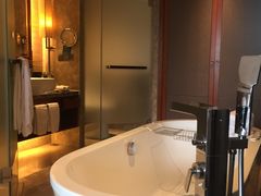 -三亚湾海居铂尔曼度假酒店