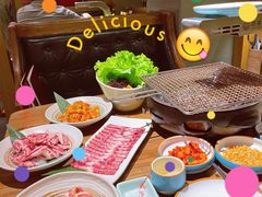 -明洞阿姨·韩式酱蟹烤肉·创意料理(三元桥店)