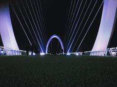 -南京眼步行桥