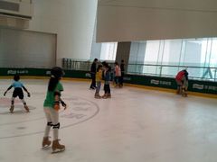 android_upload_pic-冰纷万象滑冰场(二七万象城店)