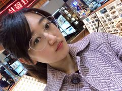 -三叶眼镜城批发市场(上海火车站店)