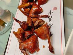 -吴记小园楼(白塔西路总店)