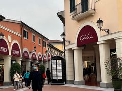 -佛罗伦萨小镇广佛名品奥特莱斯(疏港路店)