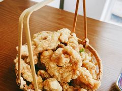 -包整·丝娃娃(一览甲秀楼风景店)