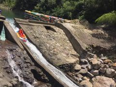 -安吉龙王山峡谷漂流