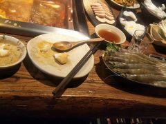 -老牌坊云南鱼豆花火锅(爱建店)