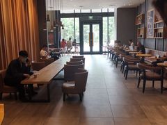 大堂-星巴克臻选(青岛金狮广场店)