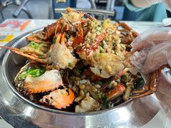 -凤凰路何眼镜香辣蟹(花果园店)