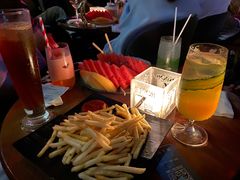 -TZ House音乐现场(来福士中心店)
