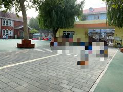 -红黄蓝幼儿园(颐东苑店)