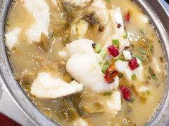 -周鱼小馆石锅酸菜鱼(活力汇店)