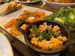 烟熏三文鱼配三文鱼沙拉-SMOKI & CO(五大道店)