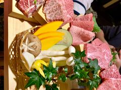 -山川小町·极番烧肉(新地假日广场店)