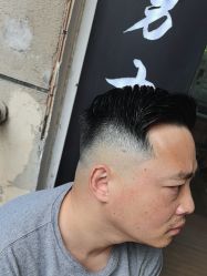 -纯剪男士理发馆·烫染专业店