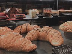 -星巴克臻选(广州好世界广场店)