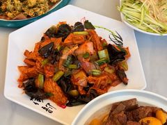 -何适山庄 ·可团建(水长城P2停车场店)