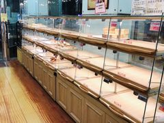 面包甜点陈列柜-新侨三宝乐面包店(崇文门店)