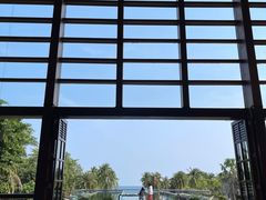 -亚龙湾喜来登·美景台大堂吧