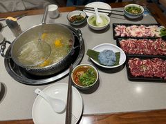 -四点金粥底火锅(沂州里店)
